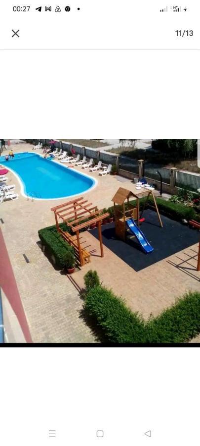 Глобал Вил Apartment Pantai Sunny Luaran gambar